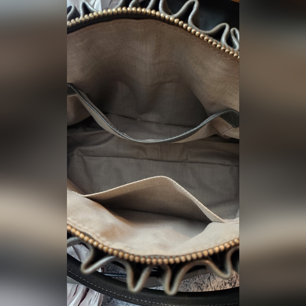 Marc Jacobs Large Cecilia Satchel Bag In Gray - Picture 15 of 17
